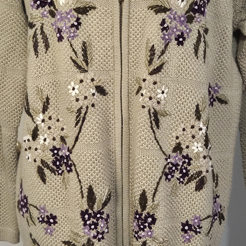Alfred Dunner Floral Embroidered Textured Knit Zip Cardigan Sweater M - Picture 10 of 11